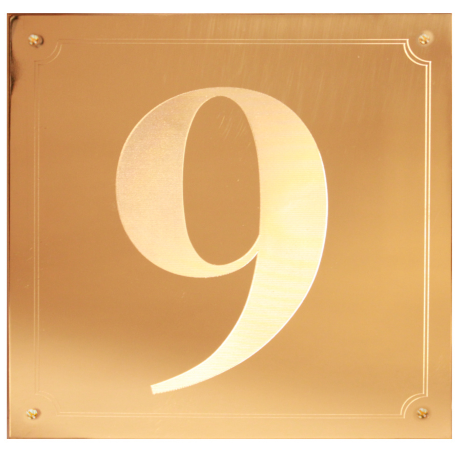 (bild för) Husskylt i mässing med siffran 9 (18 x 18 centimeter)